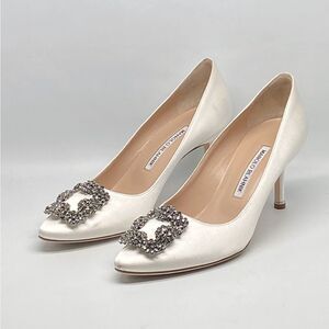 Manolo Blahnik Hangisi 70MM Crystal Buckle Satin Pumps size 37